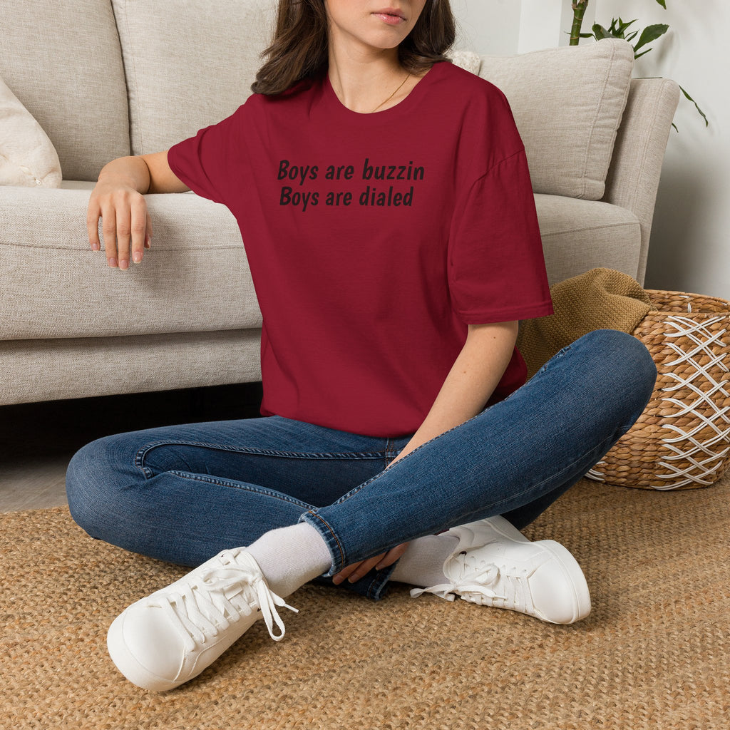 Boys are buzzin Boys are dialed T-Shirt