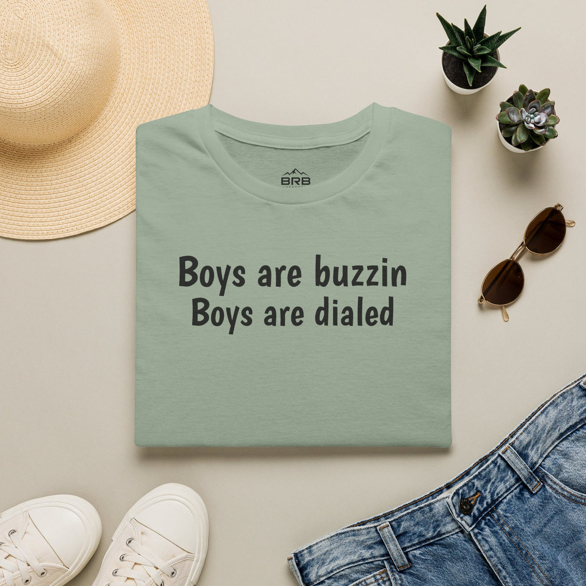 Boys are buzzin Boys are dialed T-Shirt